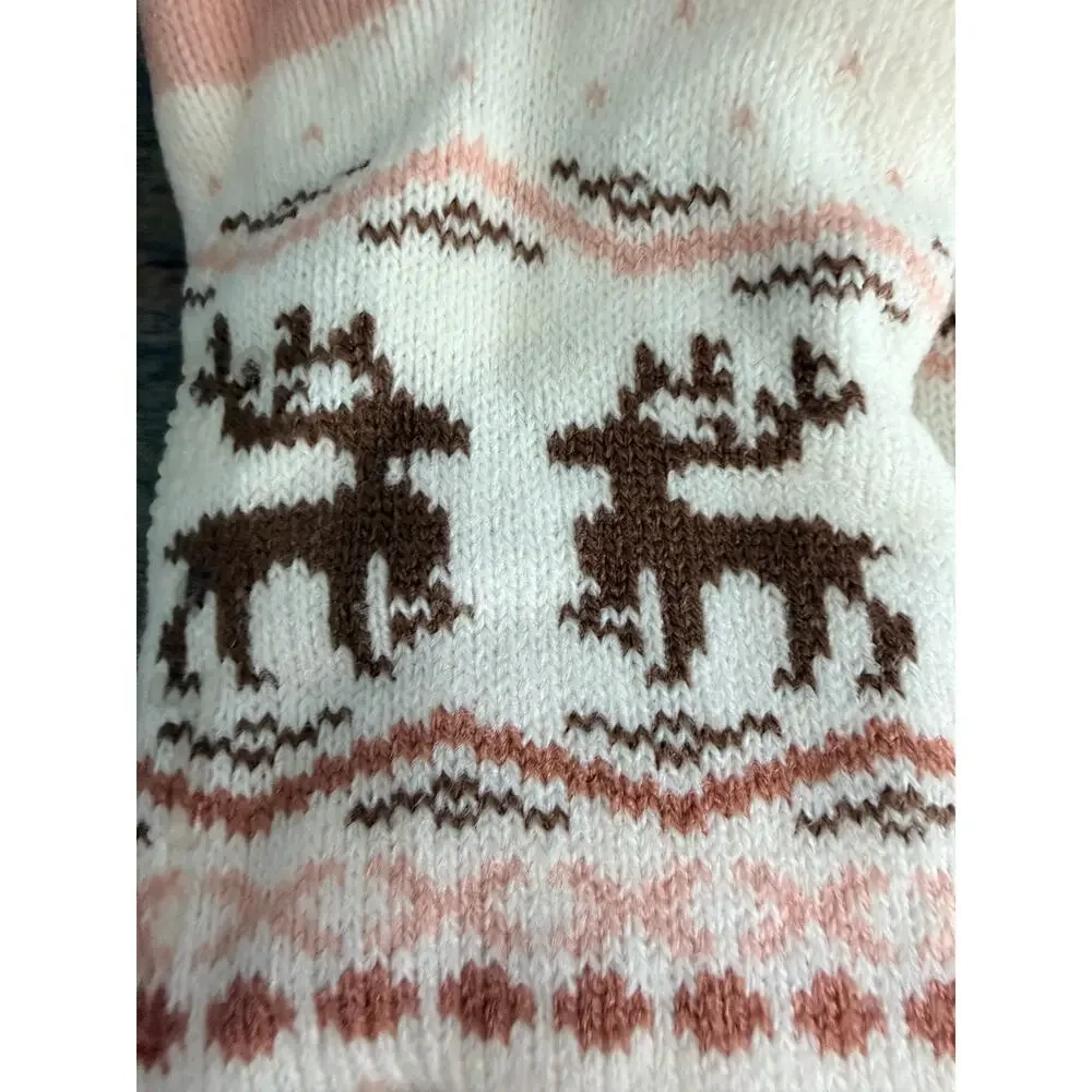 New Muk Luk Reindeer Shea Butter Infused Cabin Socks with Grippers - size 8.5-11